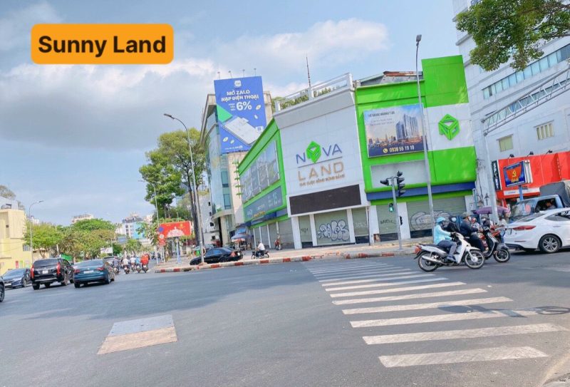 CHO THUÊ NHÀ GÓC 2 MẶT TIỀN - QUẬN 1