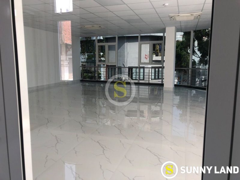 Cho thuê nhà GÓC 2MT số 72 đường Trần Quốc Toản, Phường 9, Quận 3, Hồ Chí Minh