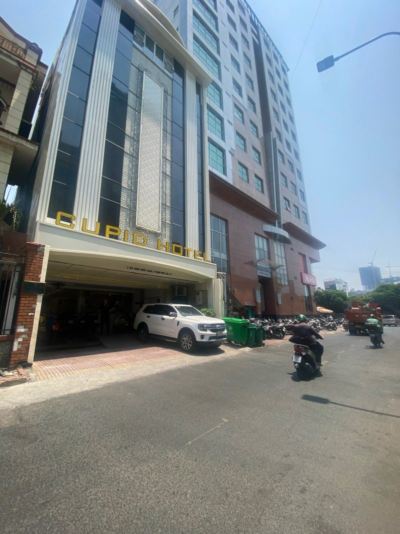 Cho thuê nhà mặt tiền số 4 đường Nam Quốc Cang, Phường Phạm Ngũ Lão, Quận 1, Hồ Chí Minh