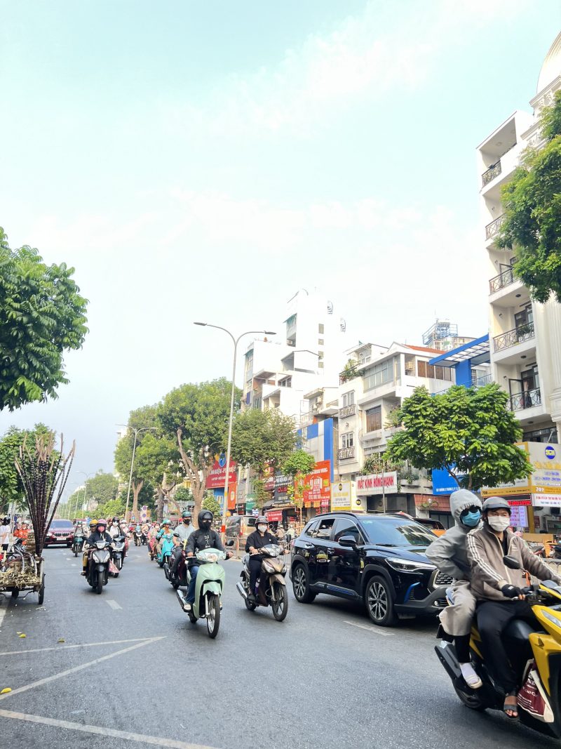 Cho thuê nhà mặt tiền số 715-717 đường 3/2, Phường 6, Quận 10, Hồ Chí Minh.
