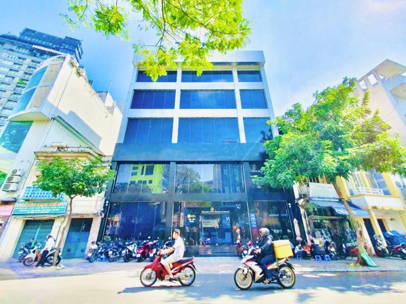 Cho thuê nhà mặt tiền số 132 đường Yersin, Phường Nguyễn Thái Bình, Quận 1, Hồ Chí Minh