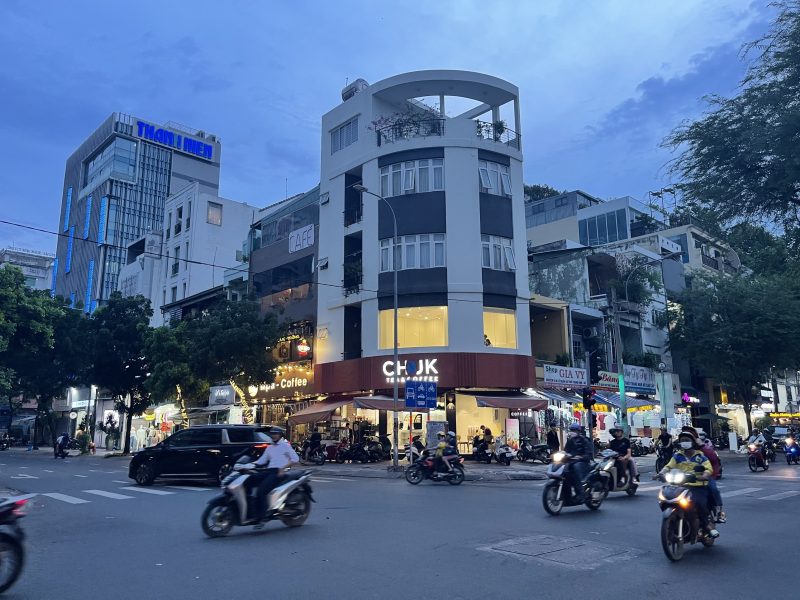 Cho thuê nhà GÓC 2MT số 61 đường Bà Huyện Thanh Quan, Phường 6, Quận 3, Hồ Chí Minh