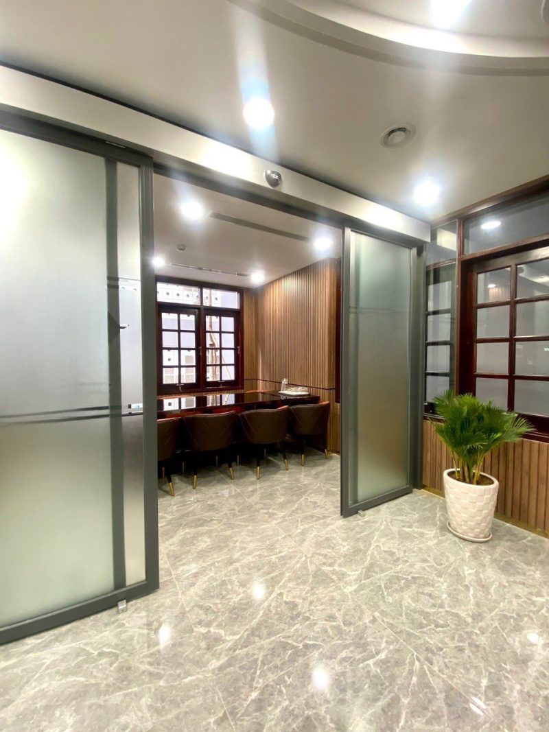 Cho thuê nhà mặt tiền số 100 đường Nguyễn Du, Phường Bến Thành, Quận 1, Hồ Chí Minh