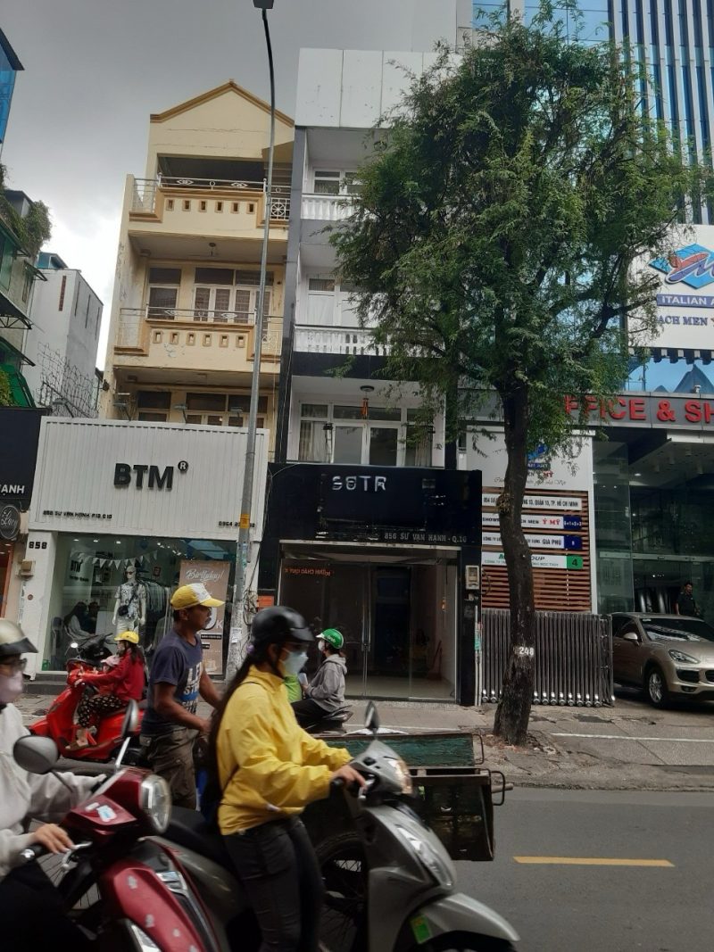 Cho thuê nhà mặt tiền số 856 đường Sư Vạn Hạnh, Phường 13, Quận 10, Hồ Chí Minh