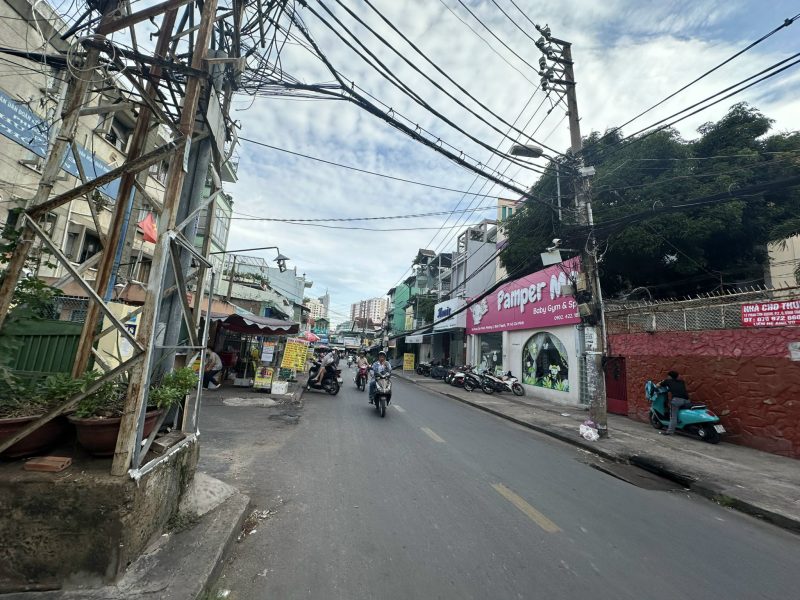 Cho thuê nhà mặt tiền số 11 đường Phan Chu Trinh, Phường 2, Quận Bình Thạnh, Hồ Chí Minh