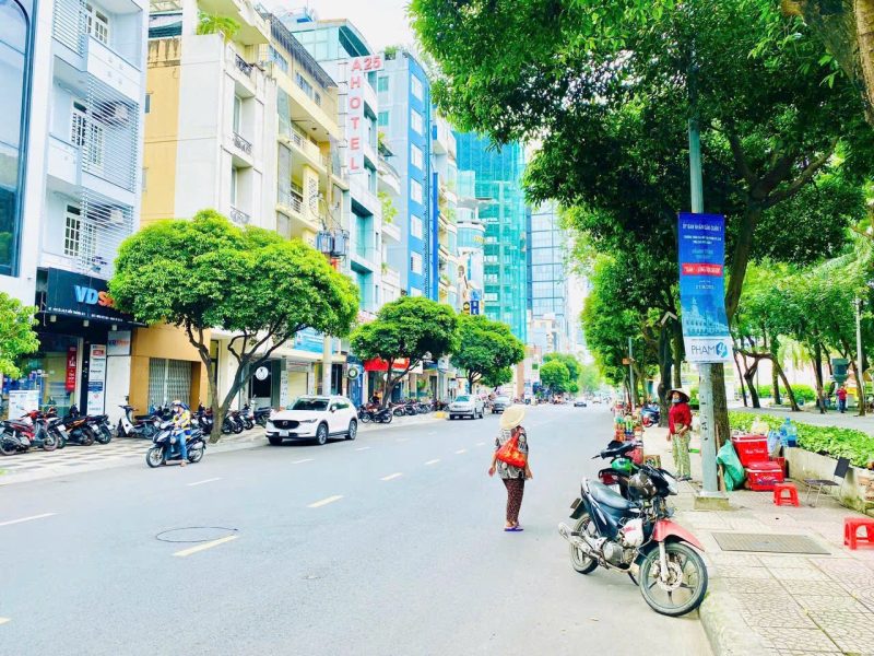 Cho thuê nhà mặt tiền số 138 đường Lê Lai, Phường Bến Thành, Quận 1, Hồ Chí Minh