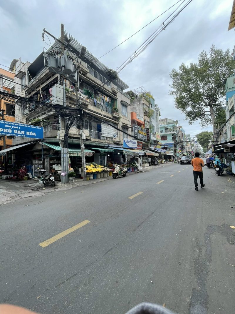 Cho thuê nhà GÓC 2MT số 236 đường Ngô Quyền, Phường 8, Quận 10, Hồ Chí Minh