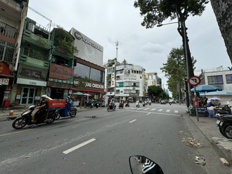 Cho thuê MB mặt tiền số 68 đường Cao Thắng, Phường 4, Quận 3, Hồ Chí Minh