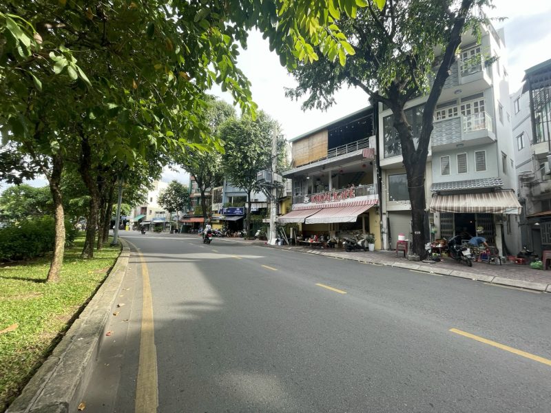 Cho thuê nhà GÓC 2MT số 546 đường Trường Sa, Phường 2, Quận Phú Nhuận, Hồ Chí Minh