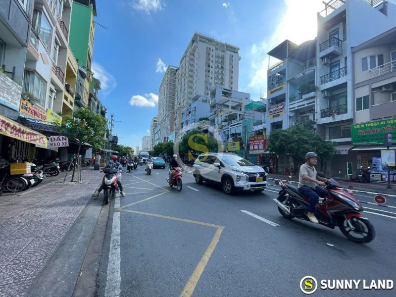 Cho thuê nhà mặt tiền số 158-160 Hoàng Diệu, Phường 9, Quận 4, Hồ Chí Minh