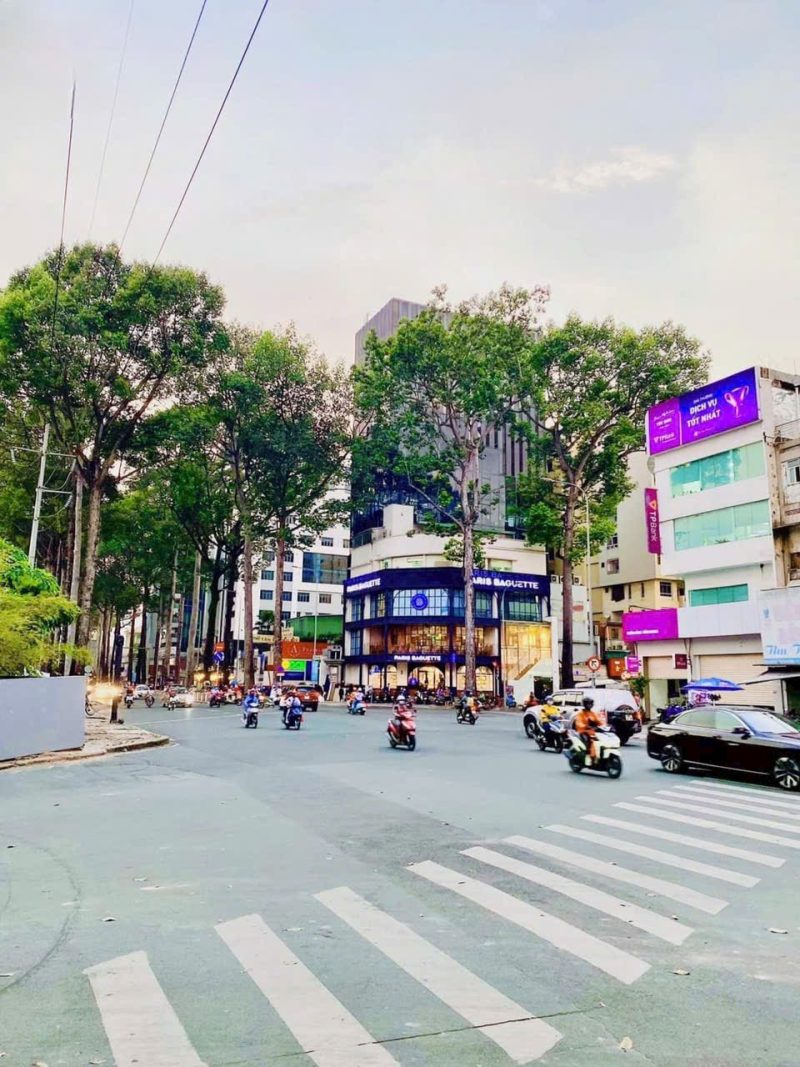 Cho thuê nhà GÓC 2MT số: 456A đường Nguyễn Thị Minh Khai, Phường 5, Quận 3, Hồ Chí Minh