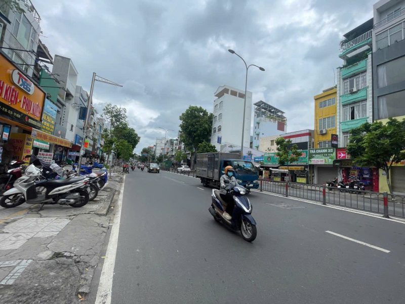 Cho thuê nhà mặt tiền số 621 đường 3/2, Phường 8, Quận 10, Hồ Chí Minh