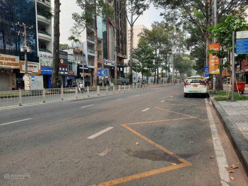 Cho thuê nhà mặt tiền số 559-561 đường Trần Hưng Đạo, Phường Cầu Kho, Quận 1, Hồ Chí Minh