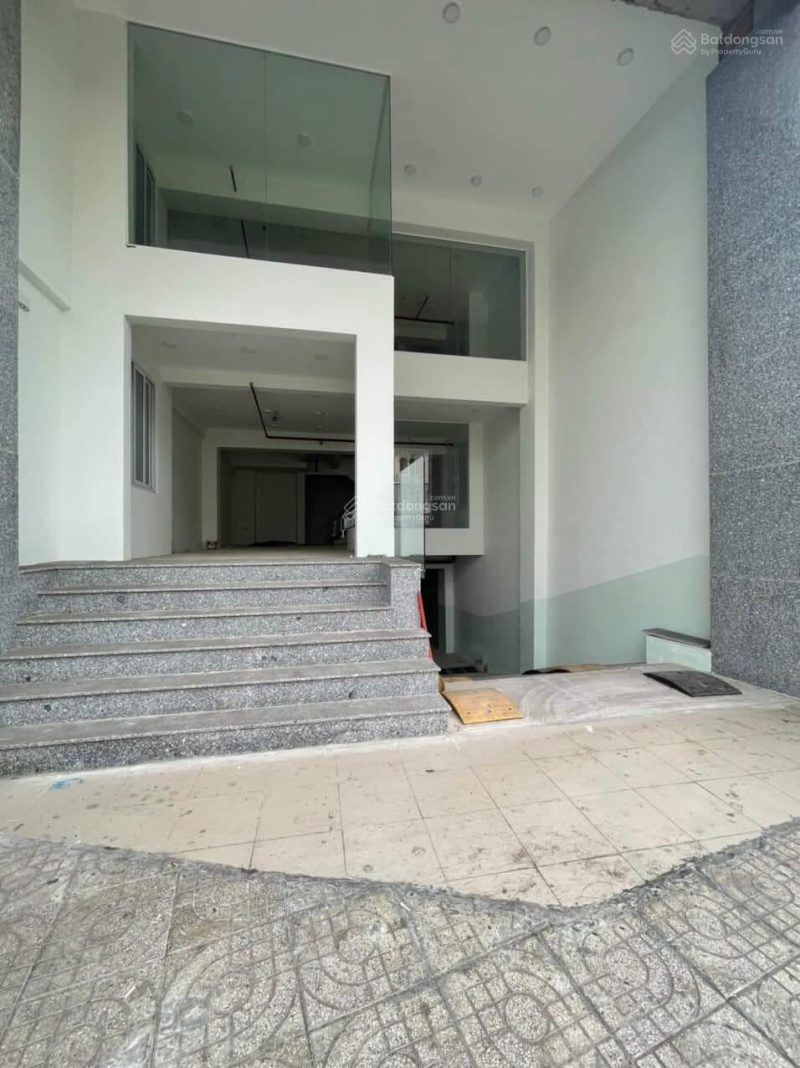 Cho thuê nhà mặt tiền số 48-50 đường Châu Văn Liêm, Phường 10, Quận 5, Hồ Chí Minh