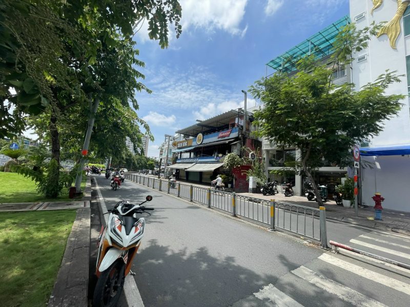 Cho thuê nhà GÓC 2MT số 195 đường Hoàng Sa, Phường Tân Định, Quận 1, Hồ Chí Minh