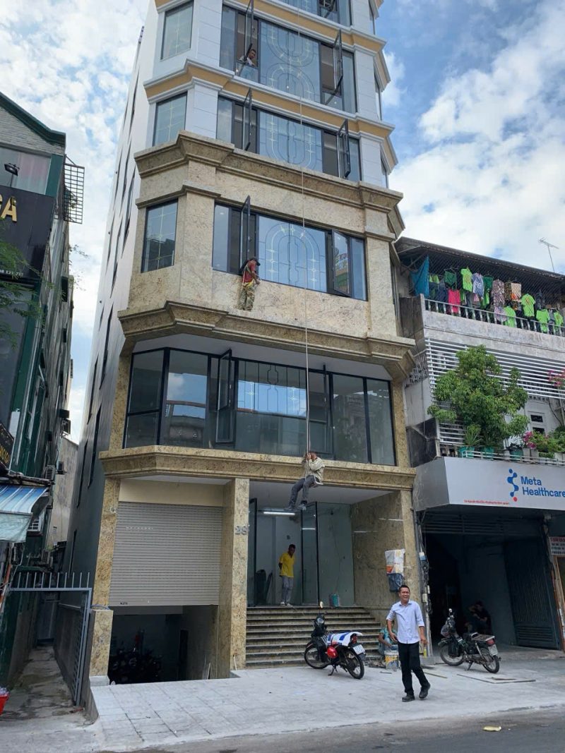Cho thuê nhà mặt tiền số 28 đường Nguyễn Hữu Cầu, Phường Tân Định, Quận 1, Hồ Chí Minh