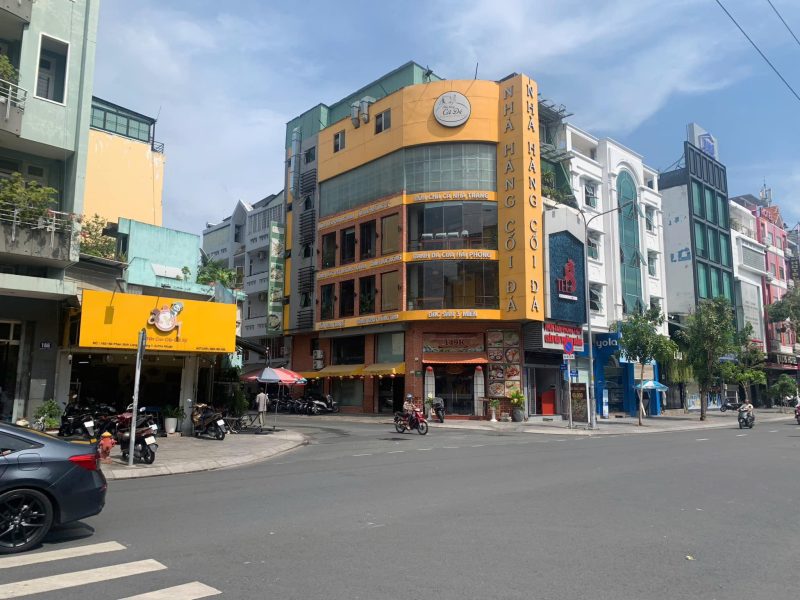 Cho thuê nhà GÓC 2MT đường Phan Xích Long, Phường 7, Quận Phú Nhuận, Hồ Chí Minh
