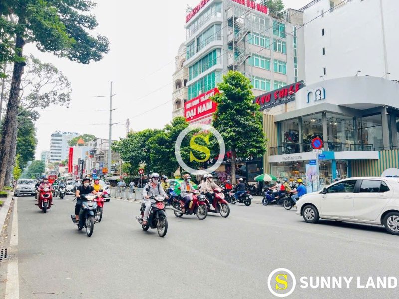 [  𝐂𝐡𝐨 𝐓𝐡𝐮𝐞̂ 𝐍𝐡𝐚̀ 𝐆𝐎́𝐂 𝟐 𝐌𝐚̣̆𝐭 𝐓𝐢𝐞̂̀𝐧  ]  Nhà GÓC 2 Mặt Tiền (Ngang 10M) - Đường Nguyễn Thị Minh Khai, Phường Phạm Ngũ Lão, Quận 1, Tp.HCM