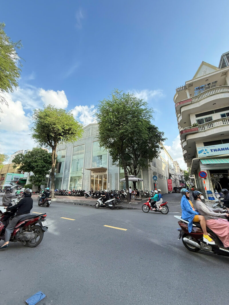 Cho thuê GÓC 2MT số 583 đường Sư Vạn Hạnh, Phường 12, Quận 10, Hồ Chí Minh