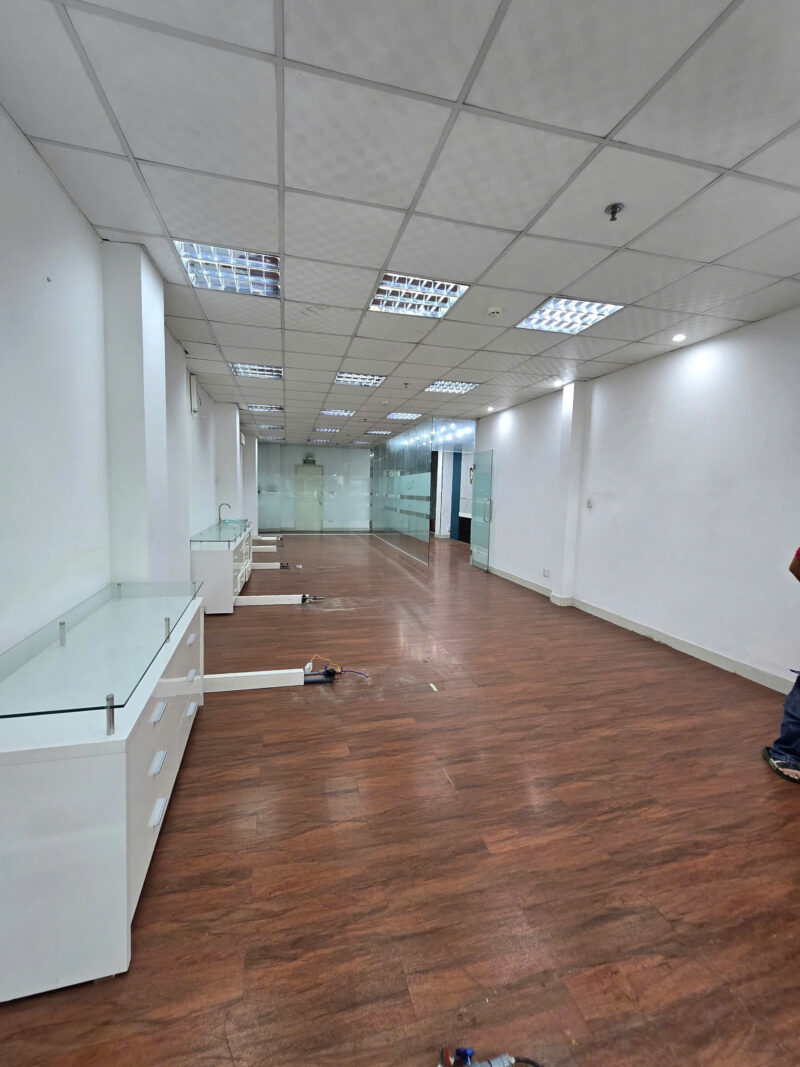 Cho thuê nhà mặt tiền số: 2B đường Cao Thắng, Phường 5, Quận 3, Hồ Chí Minh