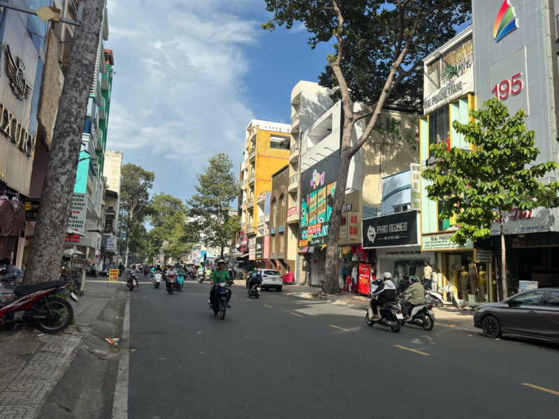 Cho thuê nhà mặt tiền số 197 đường Nguyễn Trãi, Phường 2, Quận 5, Hồ Chí Minh