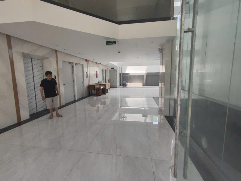 Cho thuê toà nhà mặt tiền số 102 đường Cao Thắng, Phường 4, Quận 3, Hồ Chí Minh