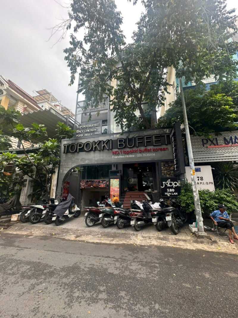 Cho thuê nhà mặt tiền số 180 đường Hoa Lan, Phường 7, Quận Phú Nhuận, Hồ Chí Minh