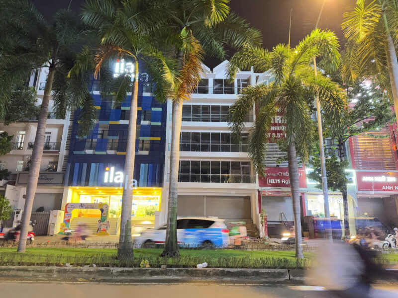 Cho thuê nhà mặt tiền số 125-127 đường Nguyễn Thị Thập, Phường Tân Hưng, Quận 7, Hồ Chí Minh