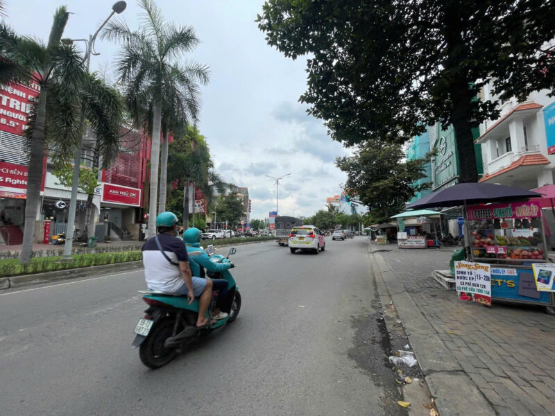 Cho thuê nhà mặt tiền số 125-127 đường Nguyễn Thị Thập, Phường Tân Hưng, Quận 7, Hồ Chí Minh