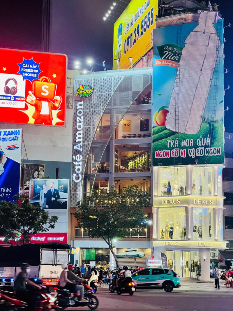 CHO THUÊ NHÀ GÓC 3 MẶT TIỀN SỐ: 5 NGUYỄN TRÃI, PHƯỜNG BẾN THÀNH, QUẬN 1, HỒ CHÍ MINH