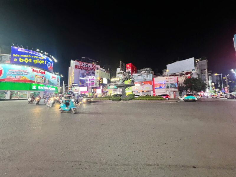 CHO THUÊ NHÀ GÓC 3 MẶT TIỀN SỐ: 5 NGUYỄN TRÃI, PHƯỜNG BẾN THÀNH, QUẬN 1, HỒ CHÍ MINH