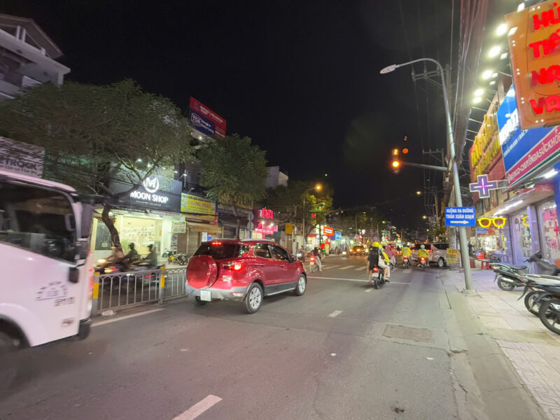 CHO THUÊ NHÀ GÓC 2 MẶT TIỀN SỐ 283 ĐƯỜNG NGUYỄN THỊ THẬP, PHƯỜNG TÂN PHÚ, QUẬN 7, HỒ CHÍ MINH