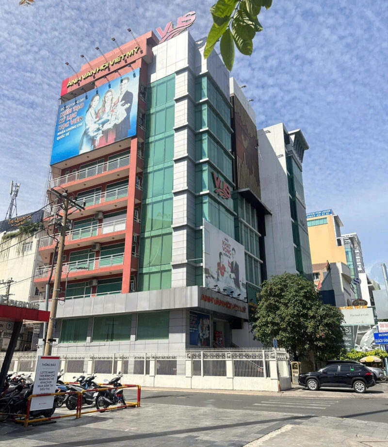CHO THUÊ TÒA NHÀ GÓC 3 MẶT TIỀN SỐ 105 ĐƯỜNG CỘNG HÒA, PHƯỜNG 12, QUẬN TÂN BÌNH, HỒ CHÍ MINH