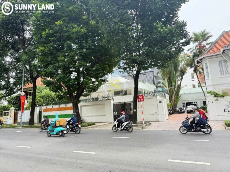 CHO THUÊ NHÀ MẶT TIỀN 214 VÕ THỊ SÁU, PHƯỜNG VÕ THỊ SÁU, QUẬN 3 HỒ CHÍ MINH
