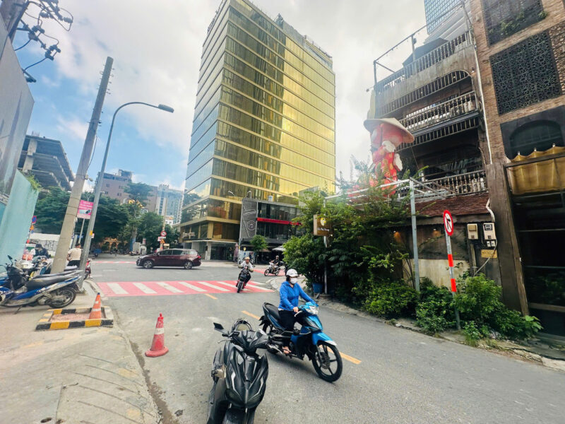 CHO THUÊ NHÀ MẶT TIỀN SỐ 2A ĐƯỜNG NGÔ VĂN NĂM, PHƯỜNG BẾN NGHÉ, QUẬN 1, HỒ CHÍ MINH