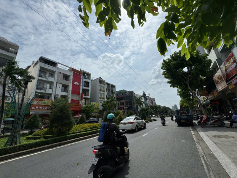CHO THUÊ NHÀ GÓC 2 MẶT TIỀN 184 PHAN XÍCH LONG PHƯỜNG 2 QUẬN PHÚ NHUẬN, HỒ CHÍ MINH
