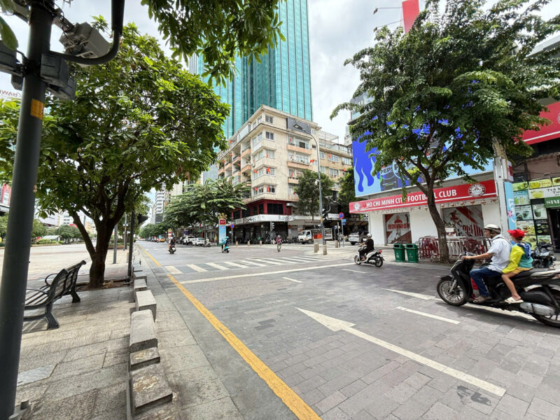 CHO THUÊ NHÀ GÓC 2 MẶT TIỀN SỐ 12 ĐƯỜNG NGUYỄN HUỆ, PHƯỜNG SÀI GÒN, HỒ CHÍ MINH