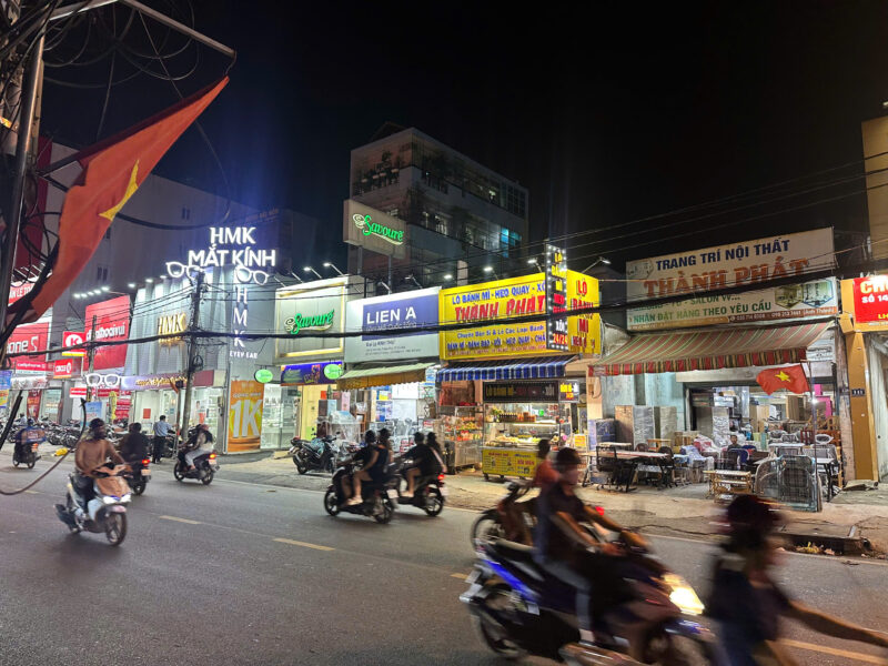 CHO THUÊ NHÀ MẶT TIỀN 141-143 LÊ VĂN VIỆT, PHƯỜNG HIỆP PHÚ, THÀNH PHỐ THỦ ĐỨC, HỒ CHÍ MINH