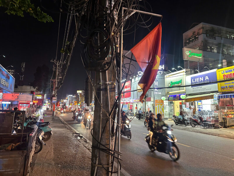 CHO THUÊ NHÀ MẶT TIỀN 141-143 LÊ VĂN VIỆT, PHƯỜNG HIỆP PHÚ, THÀNH PHỐ THỦ ĐỨC, HỒ CHÍ MINH