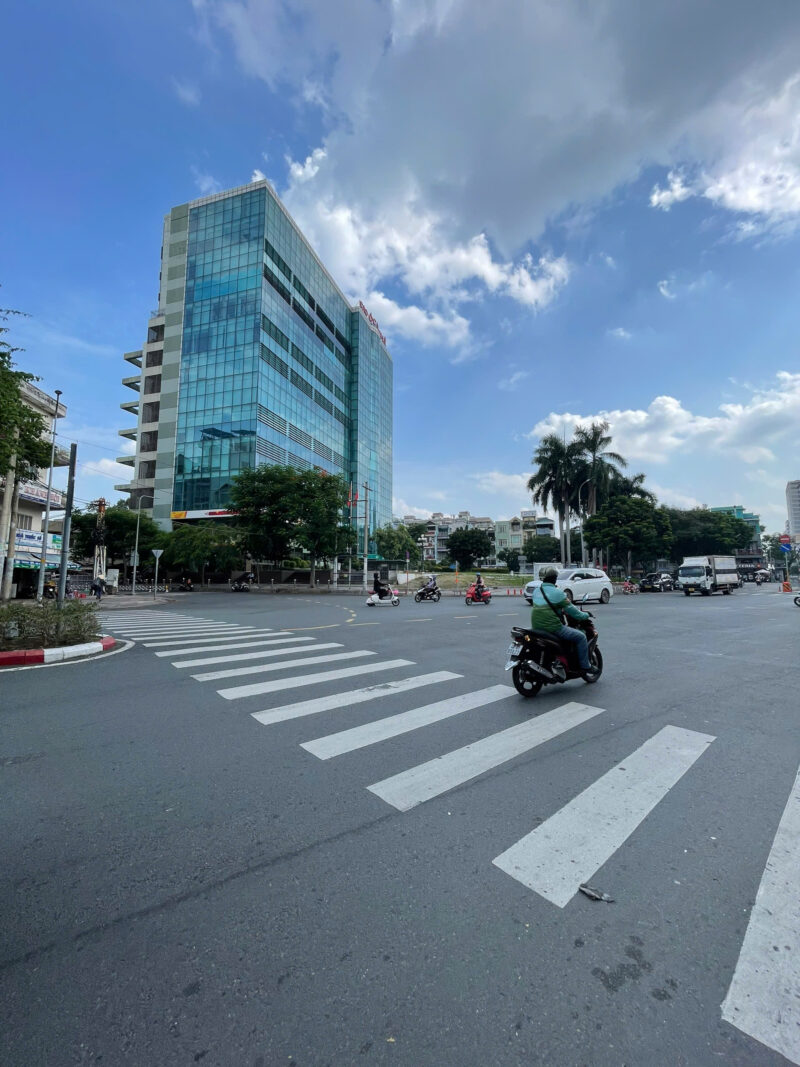 CHO THUÊ NHÀ GÓC 2 MẶT TIỀN SỐ 76 ĐƯỜNG HOÀNG DIỆU, PHƯỜNG 12, QUẬN 4, HỒ CHÍ MINH