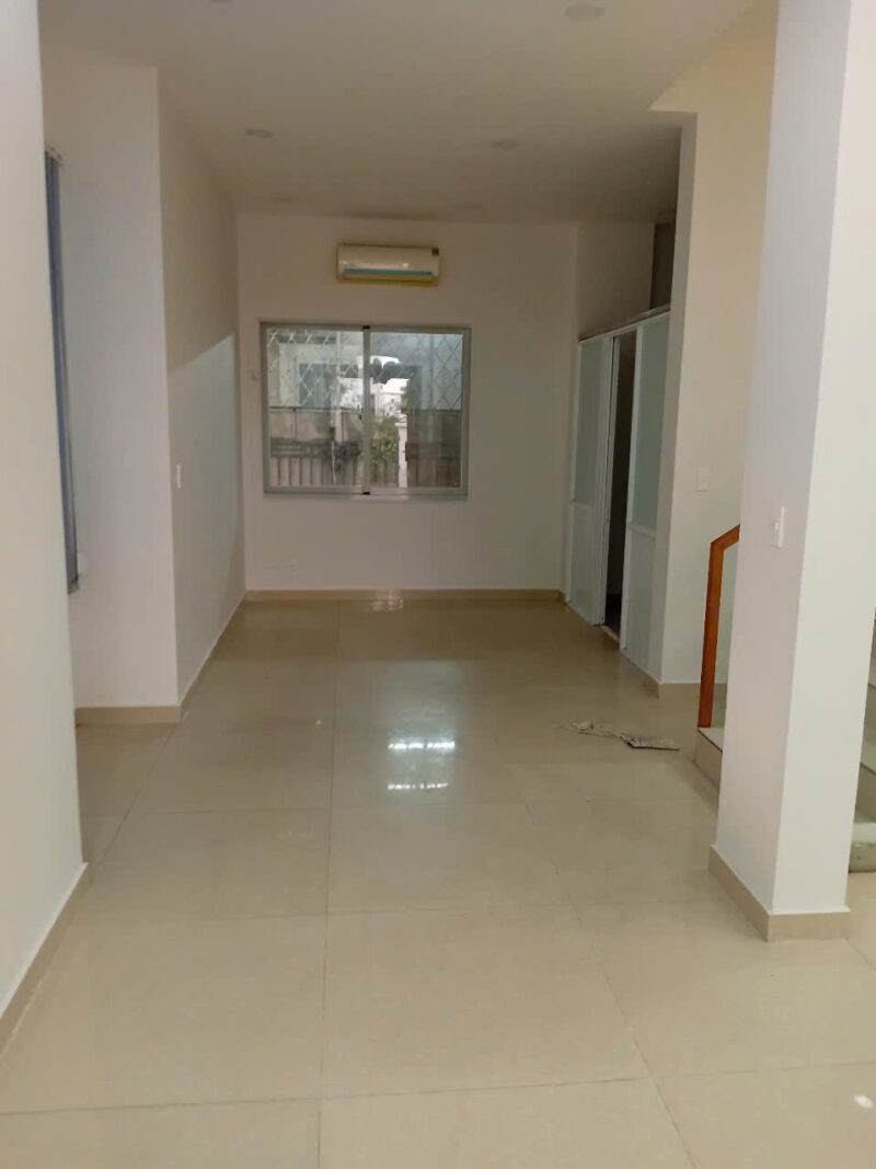 CHO THUÊ NHÀ GÓC 2 MẶT TIỀN SỐ 1 NAM VIÊN ĐƯỜNG TÂN PHÚ, QUẬN 7, HỒ CHÍ MINH