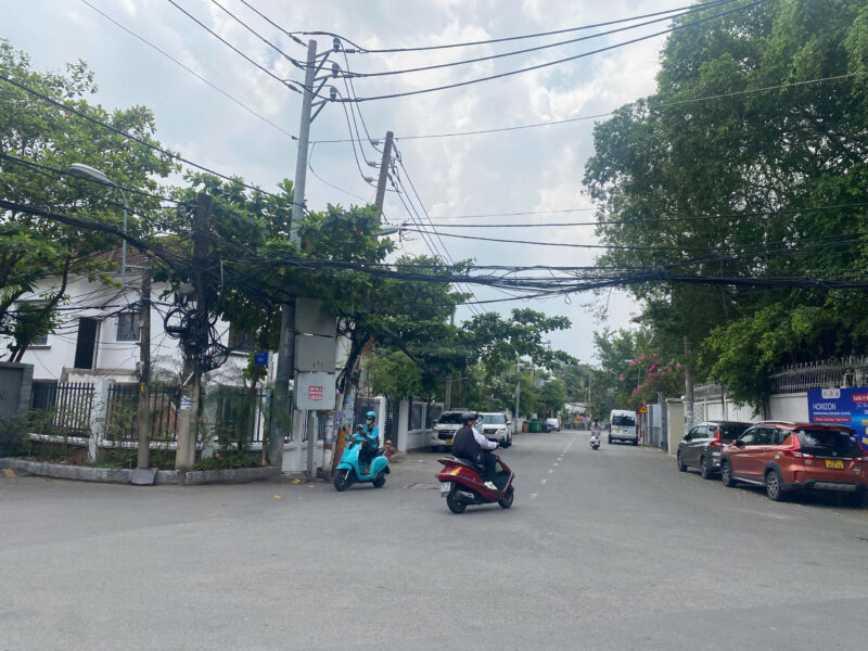 CHO THUÊ VILLA GÓC 2 MẶT TIỀN SỐ 1 ĐƯỜNG SỐ 44 ( TRẦN VĂN SẮC), PHƯỜNG THẢO ĐIỀN, QUẬN 2, HỒ CHÍ MINH