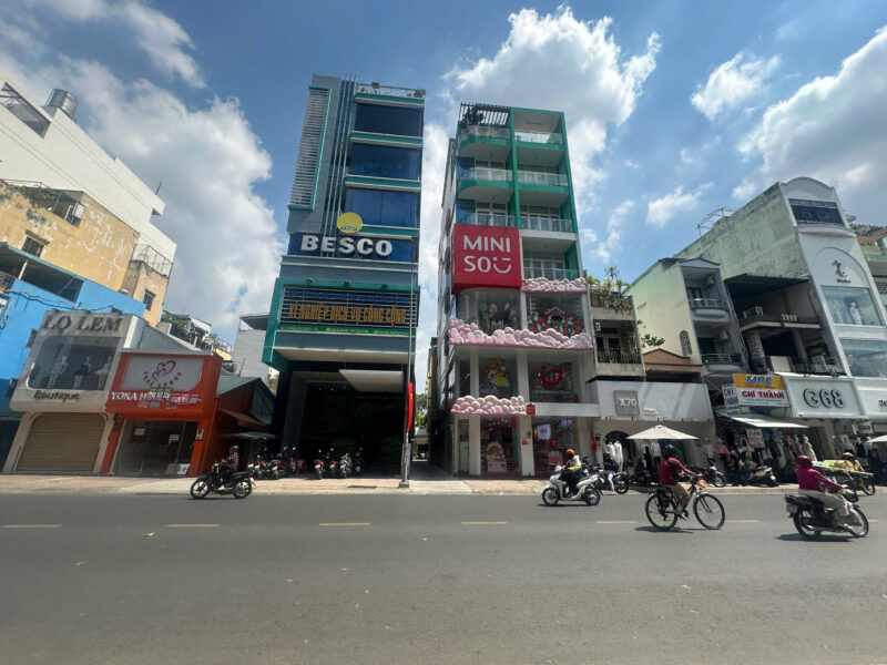 CHO THUÊ GÓC 2 MẶT TIỀN SỐ 166-168 ĐƯỜNG NGUYỄN TRÃI, PHƯỜNG 3, QUẬN 5, HỒ CHÍ MINH