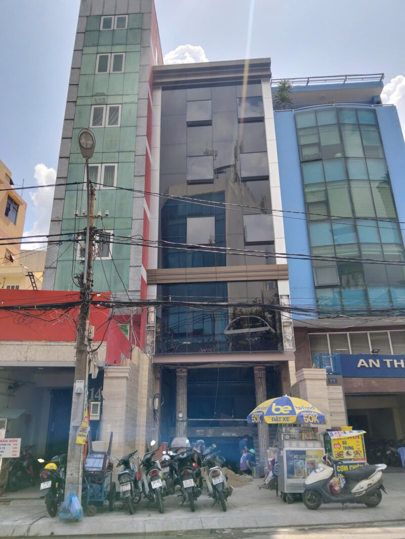 CHO THUÊ NHÀ MẶT TIỀN SỐ 212 LÊ QUANG ĐỊNH, PHƯỜNG 14, QUẬN BÌNH THẠNH, HỒ CHÍ MINH