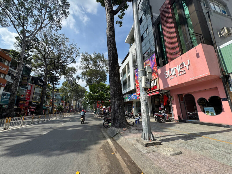CHO THUÊ NHÀ MẶT TIỀN SỐ 375 NGUYỄN TRI PHƯƠNG, PHƯỜNG 5, QUẬN 10, HỒ CHÍ MINH