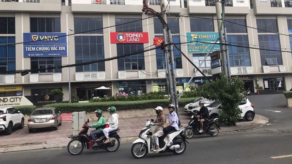 CHO THUÊ NHÀ MẶT TIỀN SỐ 207 NGUYỄN XÍ, PHƯỜNG 26, QUẬN BÌNH THẠNH, HỒ CHÍ MINH CHO THUÊ NHÀ MẶT TIỀN SỐ 207 NGUYỄN XÍ, PHƯỜNG 26, QUẬN BÌNH THẠNH, HỒ CHÍ MINH