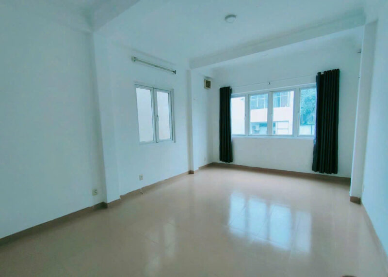 CHO THUÊ NHÀ MẶT TIỀN SỐ 379 ĐƯỜNG NGUYỄN TRỌNG TUYỂN, PHƯỜNG 2, QUẬN TÂN BÌNH, HỒ CHÍ MINH