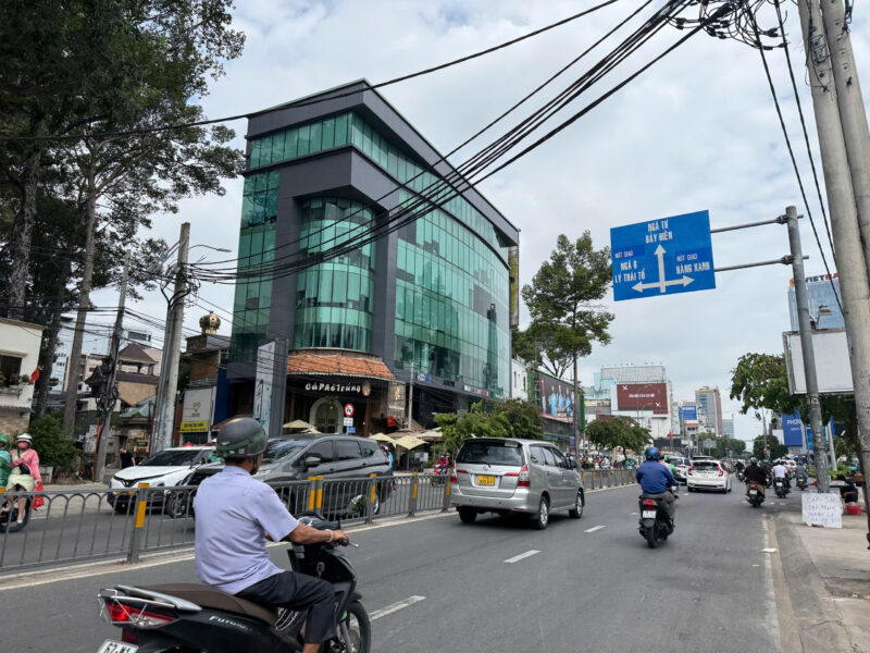 CHO THUÊ NHÀ MẶT TIỀN SỐ 93 ĐƯỜNG CÁCH MẠNG THÁNG TÁM, PHƯỜNG BẾN THÀNH, QUẬN 1, HỒ CHÍ MINH