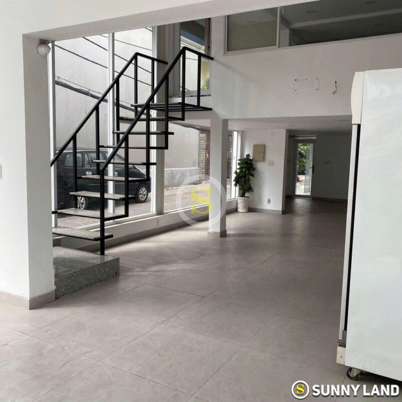 CHO THUÊ NHÀ GÓC 2 MẶT TIỀN SỐ 77 ĐƯỜNG NGUYỄN CỬU VÂN, PHƯỜNG 17, QUẬN BÌNH THẠNH, HỒ CHÍ MINH