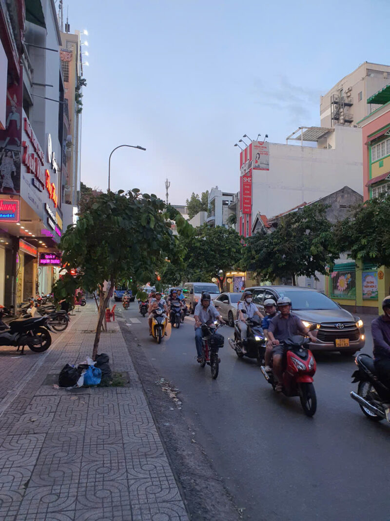 CHO THUÊ NHÀ MẶT TIỀN SỐ 608 ĐƯỜNG NGUYỄN ĐÌNH CHIỂU, PHƯỜNG 3, QUẬN 3, HỒ CHÍ MINH